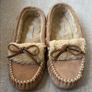 Aloha Island Christie Tan Leather Sherpa Moccasin Slippers Womens size 9.5